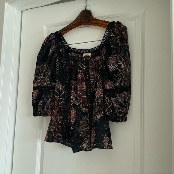 Farm Rio Lace Inset Peasant Blouse - Picture 6 of 9